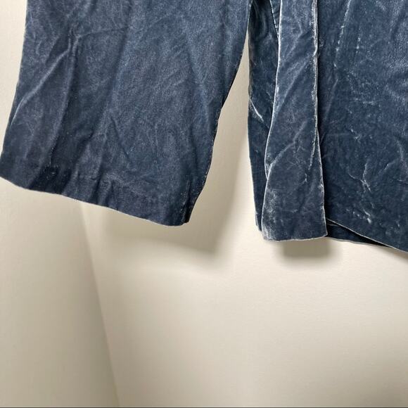 CALVIN KLEIN JEANS Off The Shoulder Velvet Top Blue/Gray Blouse NWT Medium - Picture 3 of 9